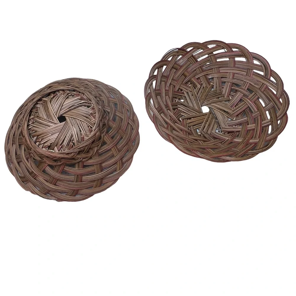 Pair of Vintage Wicker Baskets - Picture 10 of 16